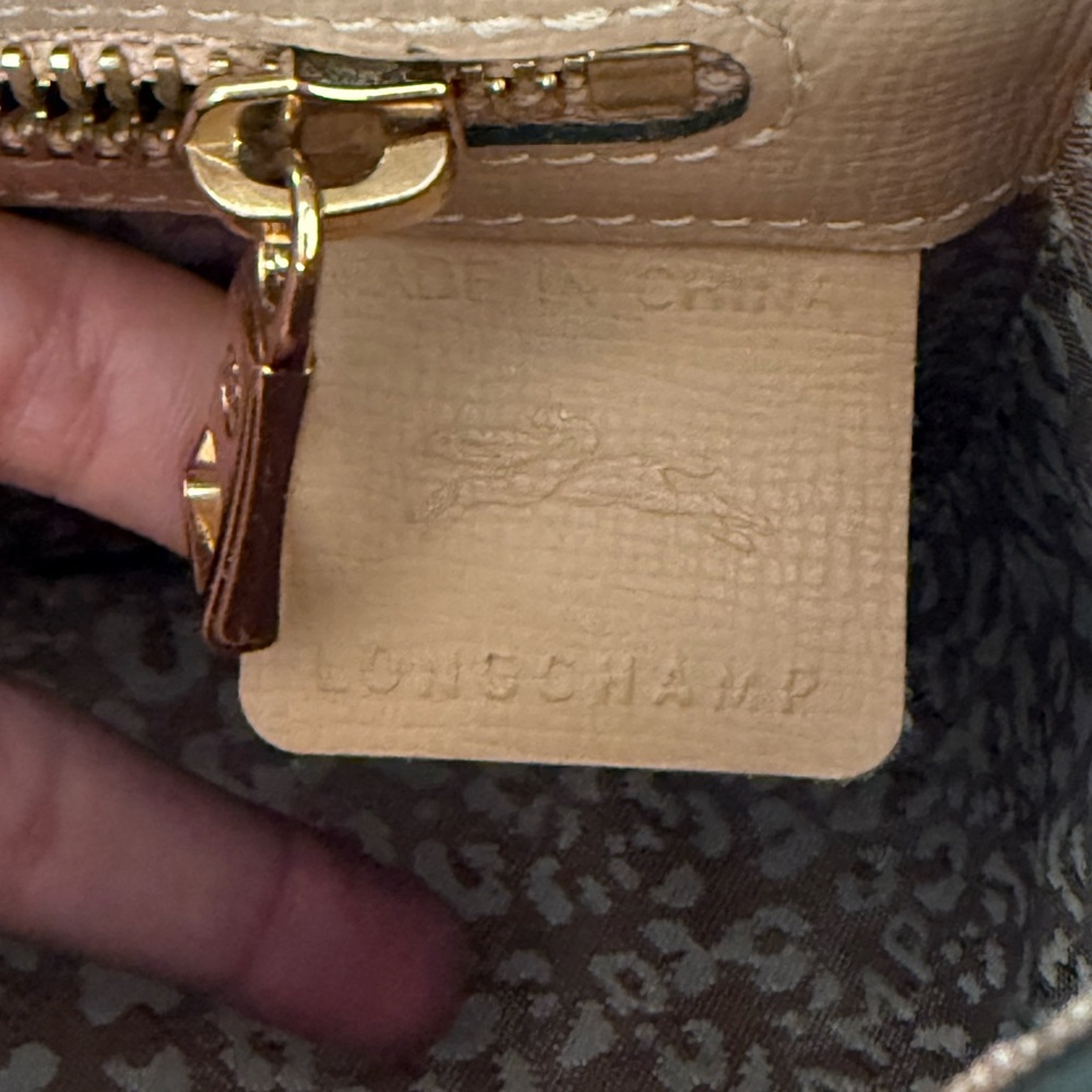 Longchamp Le Pliage Heritage Beige and Gold Crossbody Bag with Envelope Closure - Picture 10 of 10